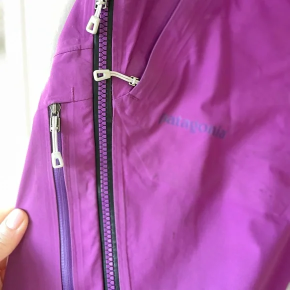 Patagonia Women’s Ski Pants - Picture 4 of 7